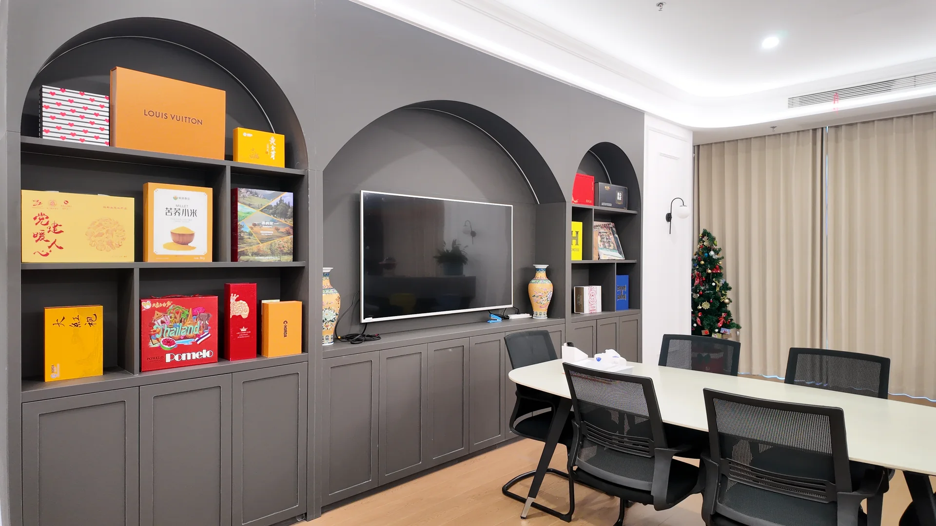 HORDA product showroom and meeting area 2